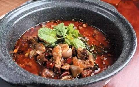 八道贵州特色菜品，风味地道，冬季首选！